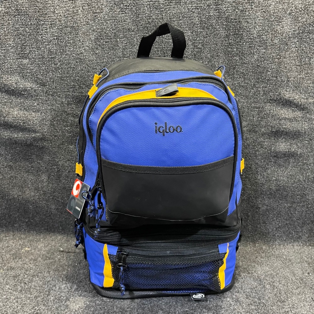 Igloo 3000-99 Large Blue Yellow Backpack Cooler w/ Detachable Insulated Bag